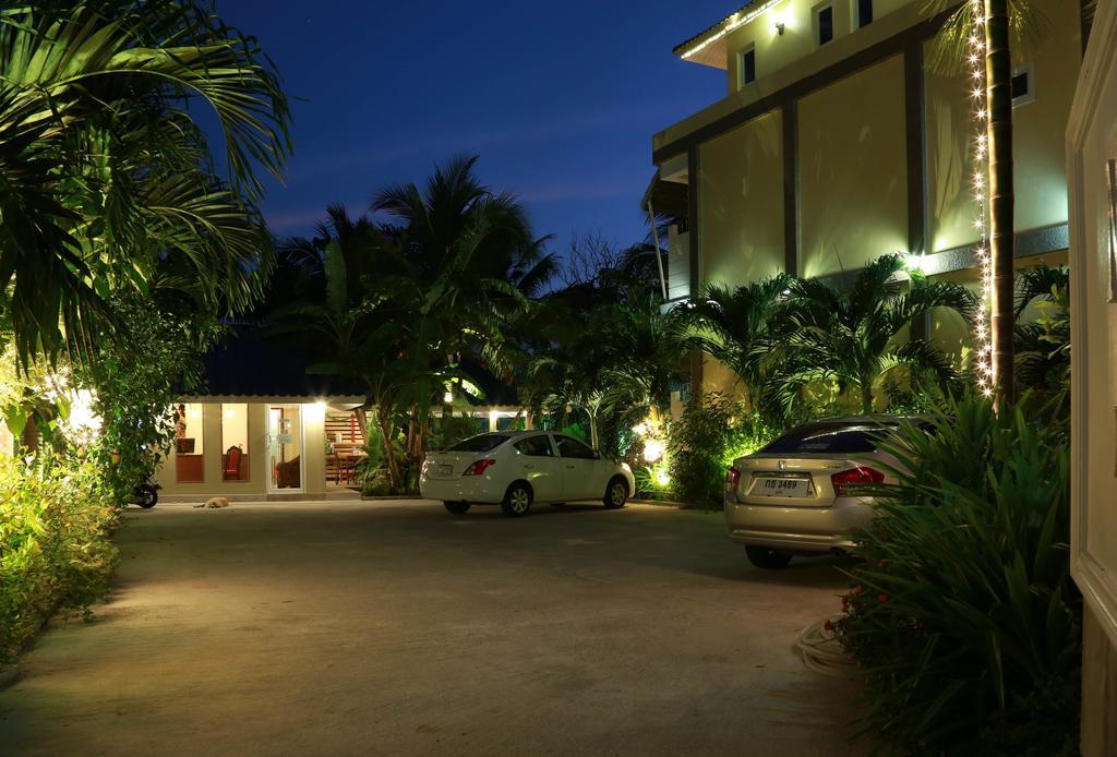 Naka Resort Kamala-part Kültér fotó