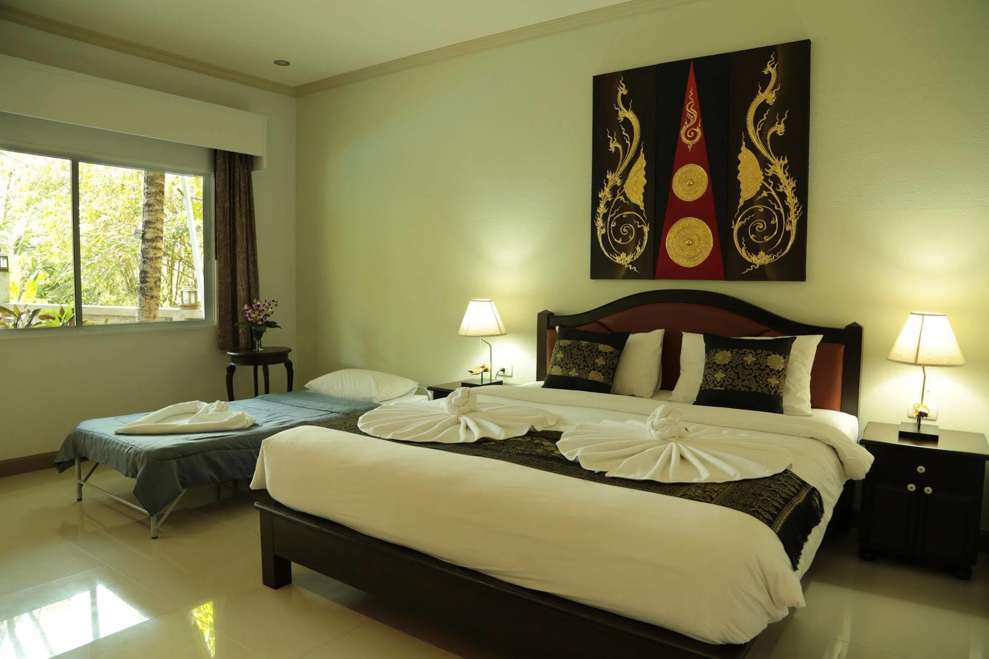 Naka Resort Kamala-part Kültér fotó