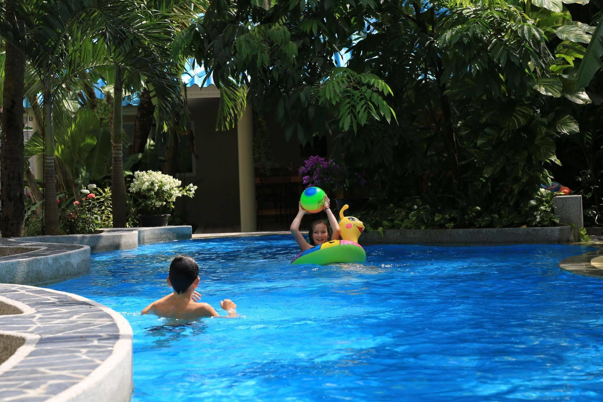 Naka Resort Kamala-part Kültér fotó